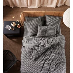 Linen House Springsteen Quilt Cover Set In Black