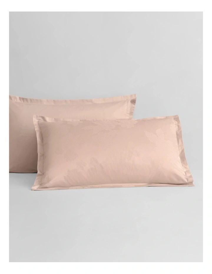Sheridan Sabal Tailored Quilt Cover In Rosewater 5 Sheridan Sabal Tailored Quilt Cover In Rosewater - Image 3