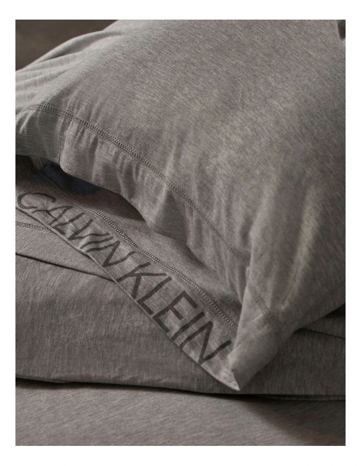 Calvin Klein Harrison Modern Cotton Quilt Cover In Grey 5 Calvin Klein Harrison Modern Cotton Quilt Cover In Grey - Image 3