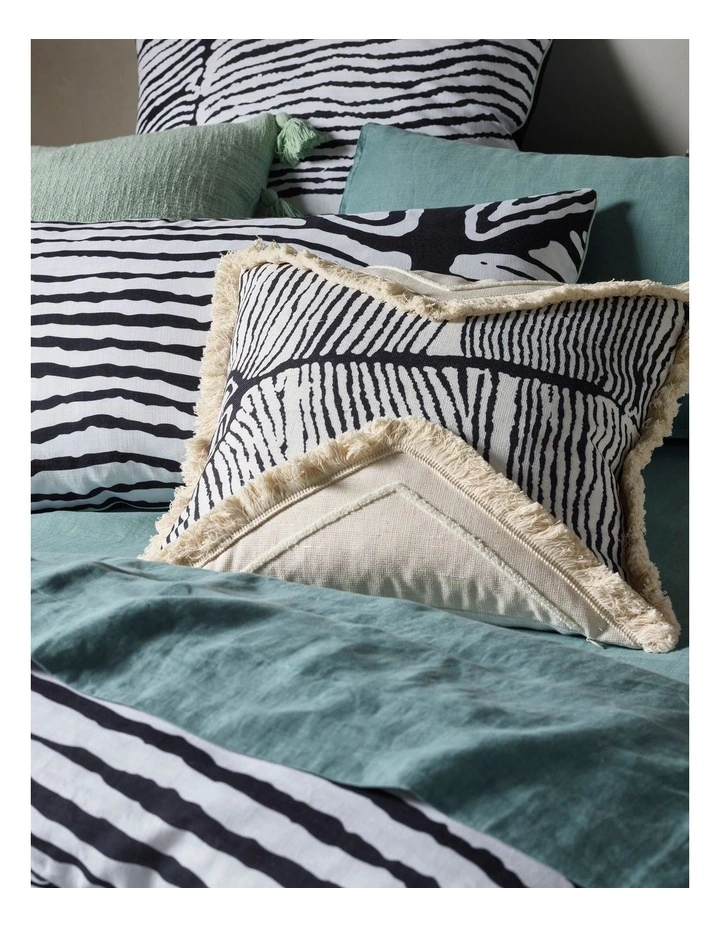 Warlukurlangu Artists X Vue Quilt Cover Set Kurrkara Jukurrpa (Desert Oak Dreaming) By Judy Napangardi Watson 4 Warlukurlangu Artists X Vue Quilt Cover Set Kurrkara Jukurrpa (Desert Oak Dreaming) By Judy Napangardi Watson - Image 2