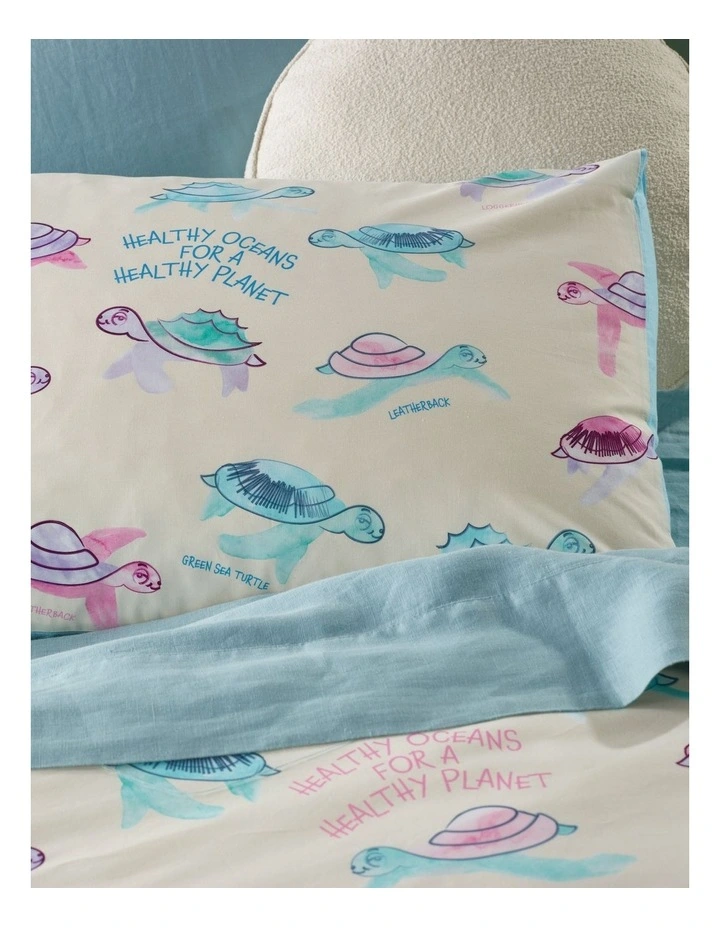 Australian Marine Conservation Society AMCS X Art Series Turtle Tide Quilt Cover Set In Multi 5 Australian Marine Conservation Society AMCS X Art Series Turtle Tide Quilt Cover Set In Multi - Image 3