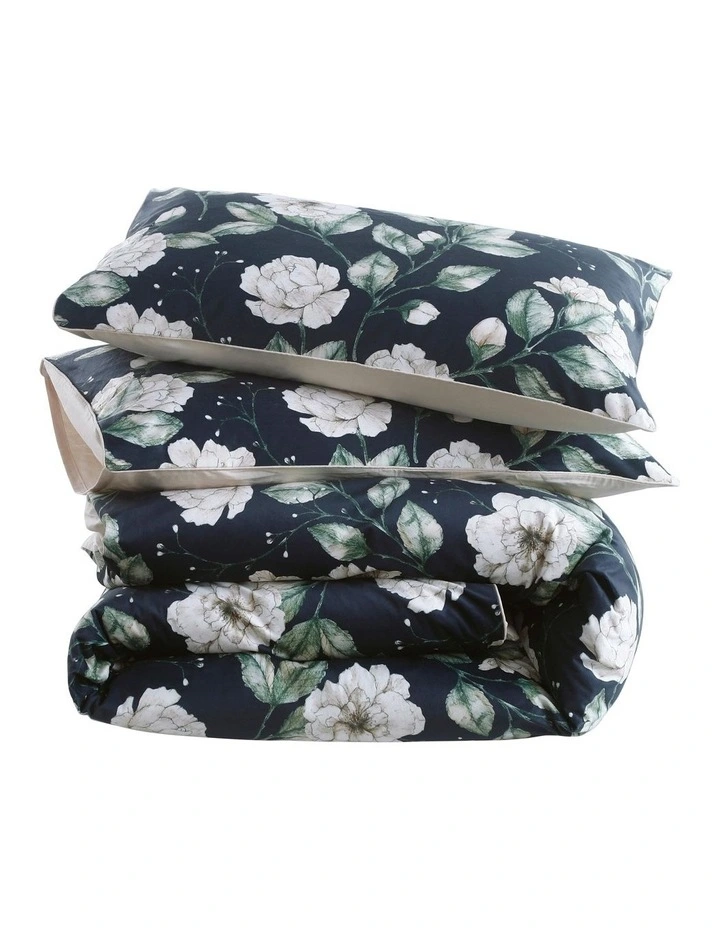 Martha Stewart Evoke Velvet Quilt Cover Set Dark Green 5 Martha Stewart Evoke Velvet Quilt Cover Set Dark Green - Image 3