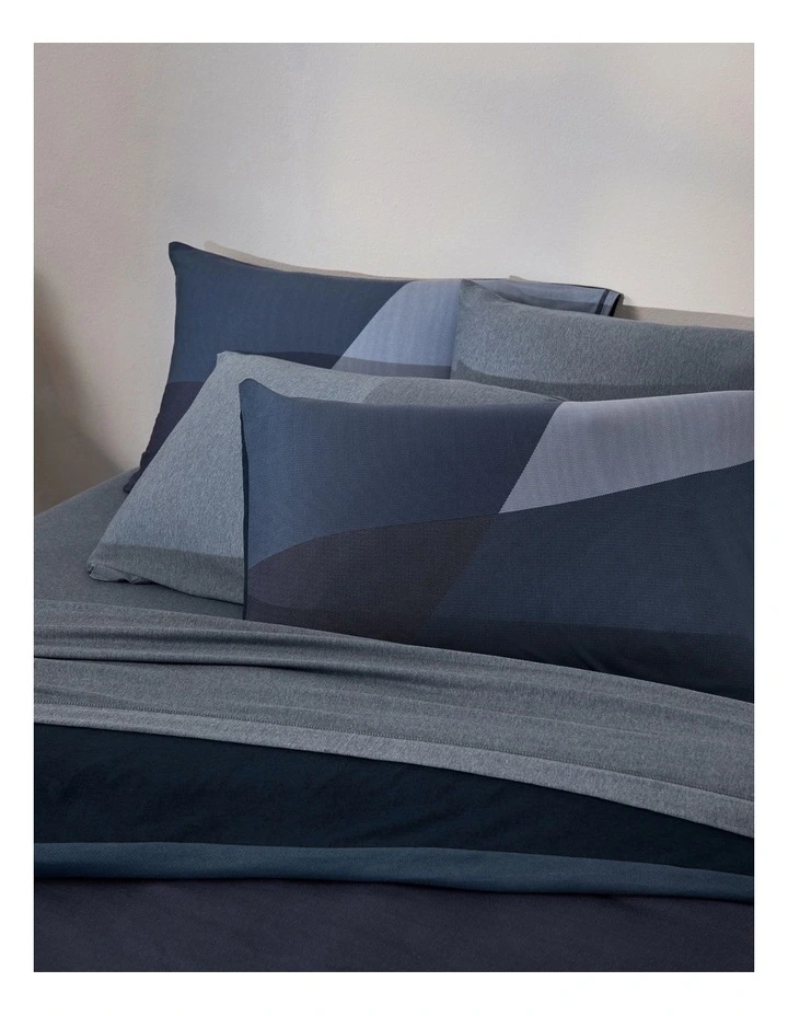 Calvin Klein Sculptural Block Quilt Cover In Dusk 5 Calvin Klein Sculptural Block Quilt Cover In Dusk - Image 3