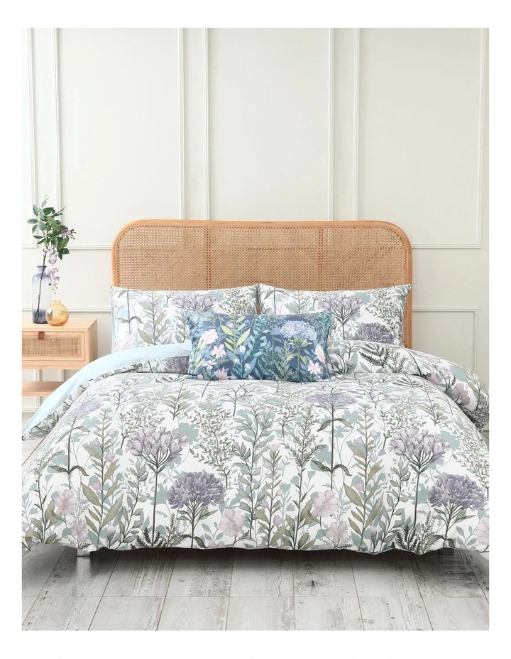 Martha Stewart Aster Quilt Cover Set In Multi 3 Martha Stewart Aster Quilt Cover Set In Multi