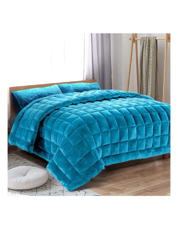 Giselle Bedding Super King Faux Mink Quilt In Teal 4 Giselle Bedding Super King Faux Mink Quilt In Teal - Image 2